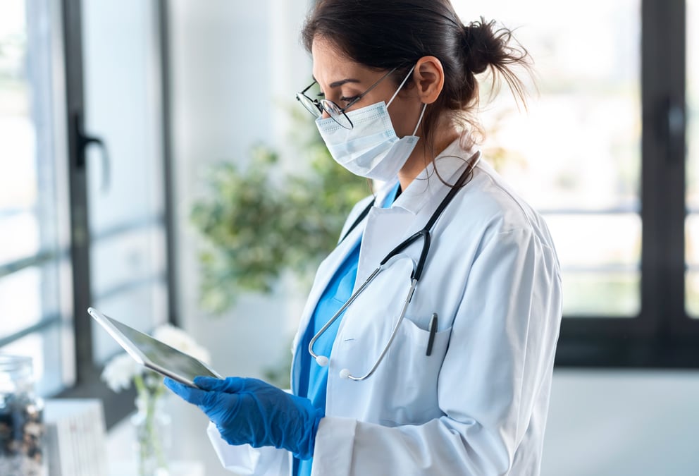 healthcare marketers wearing masks covid-19 