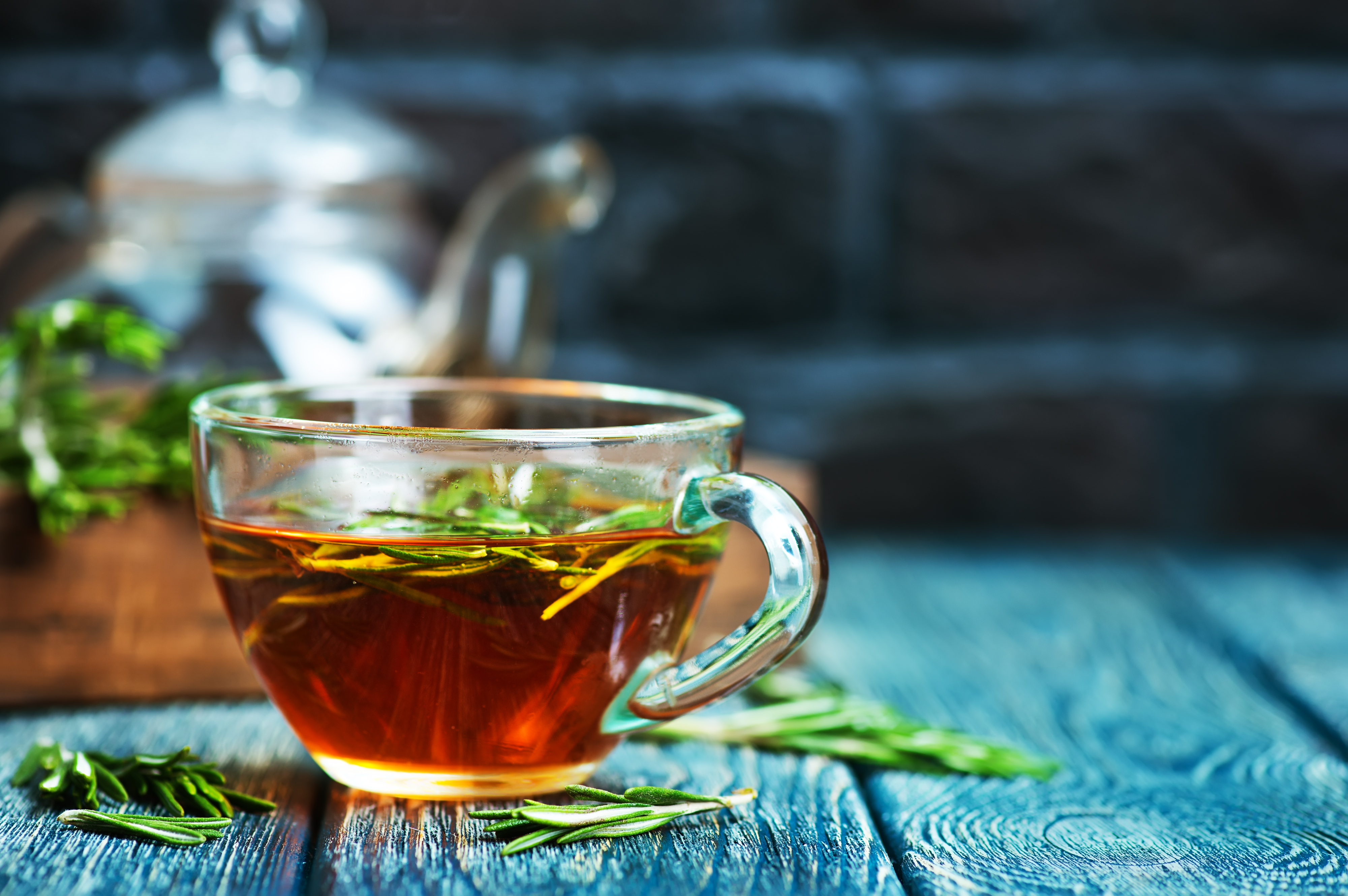 rosemary-tea-PWS8YB4